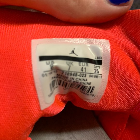 Unique Nike Trainers - Picture 5 of 6